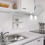 En Apartment *